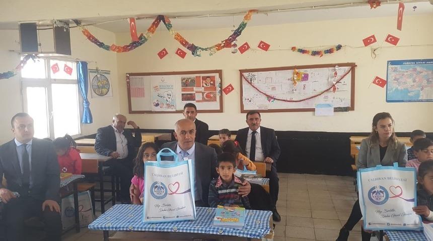 Çaldıran’da 19 bin 500 öğrenci ders başı yaptı