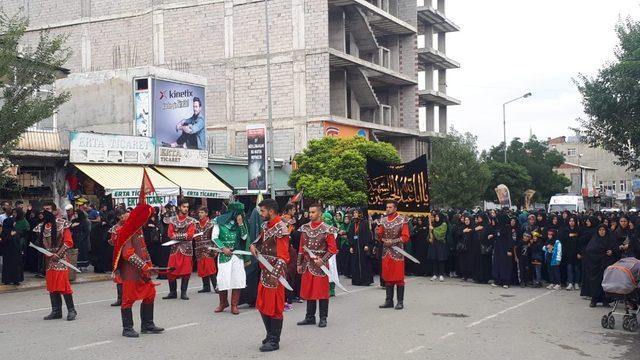 Tuzluca’da Kerbela şehitleri anıldı