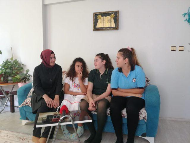 Fatma Betül Sayan Kaya'dan İBB'de işten çıkarılan güvenlikçiye ziyaret