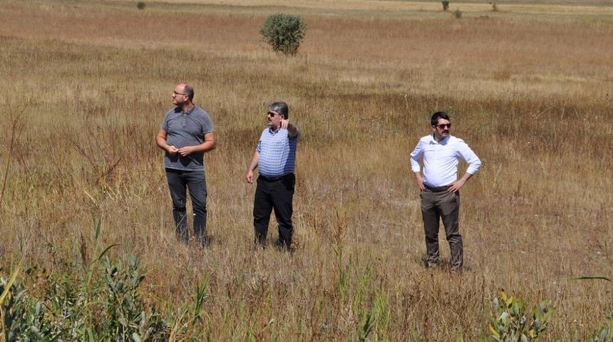 Kaymakam Coşkun &Ccedil;ağıllı K&ouml;y&uuml;nde incelemelerde bulundu