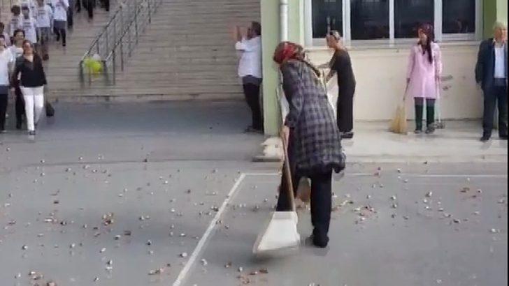 Kadıköy Anadolu Lisesi'ndeki simit atma etkinliği büyük tepki çekti! G4