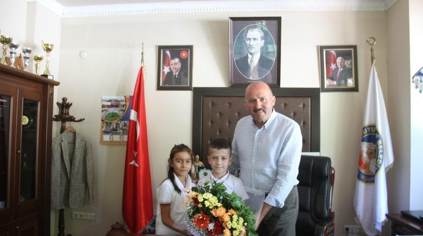 Başkan Ert&uuml;rk&rsquo;e İlk&ouml;ğretim Haftası ziyareti