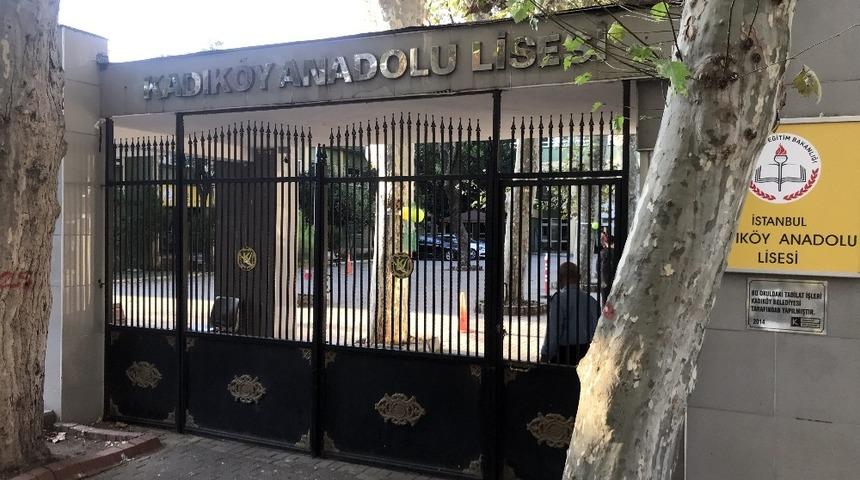 &Ouml;ğrencilere simit atarak karşılamaya inceleme başlatıldı