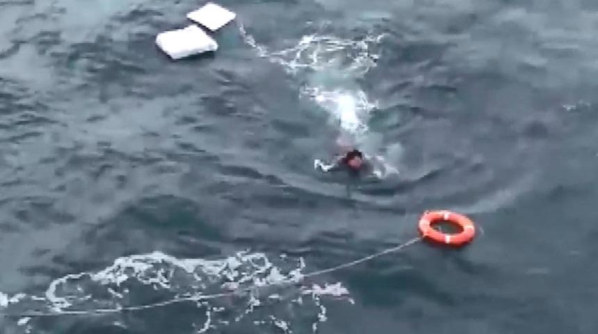 10 saat suda kaldı… Balıkçılar kurtardı