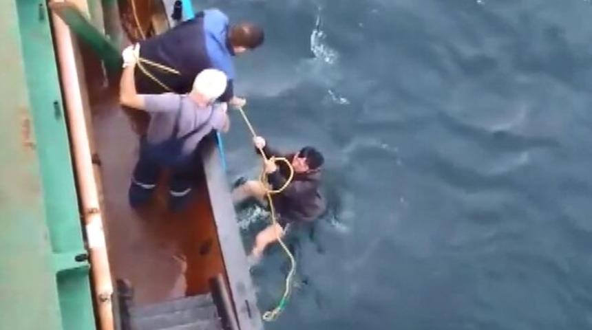 10 saat suda kaldı balıkçılar kurtardı