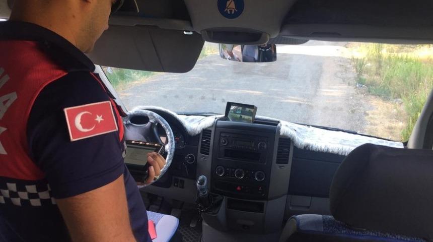 D&ouml;şemealtı İl&ccedil;e Jandarmadan servis denetimi