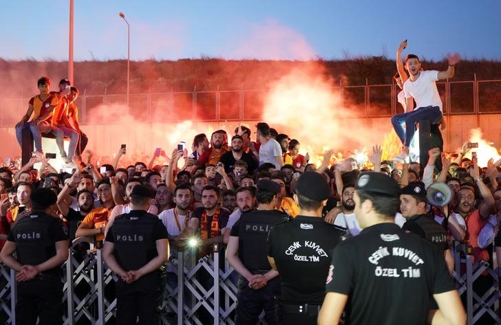 Galatasaray’da Falcao antrenmana çıktı G4