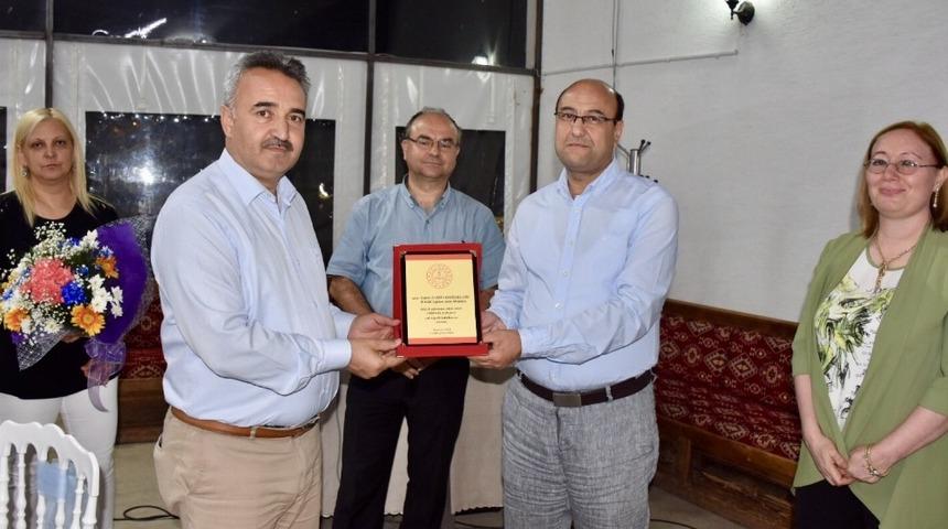 Şube M&uuml;d&uuml;r&uuml; Sarıfakıoğulları&rsquo;na veda yemeği