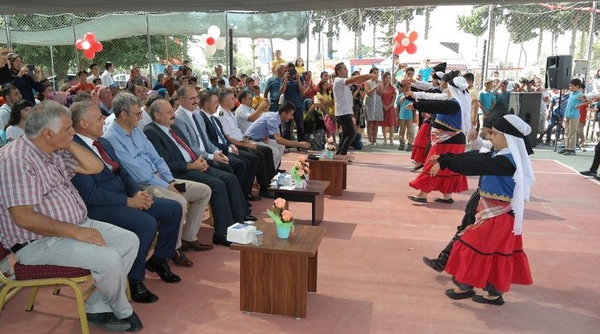 Emiroğlu: &ldquo;Ayakları &uuml;zerinde durabilen nesiller yetiştirmeliyiz&rdquo;