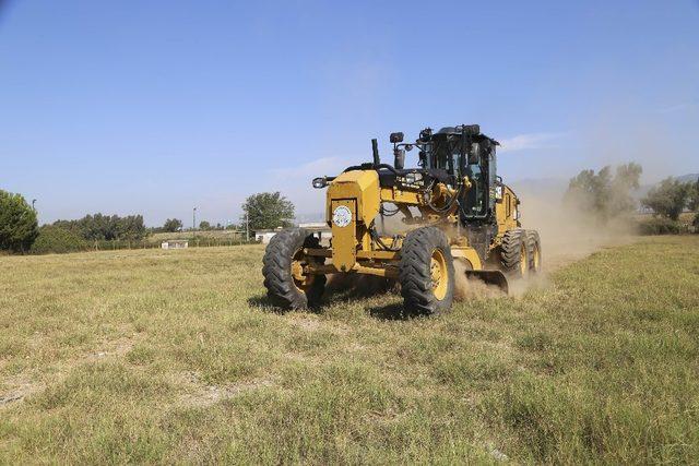 Efeler Belediyesi, Çeştepe futbol sahasına el attı