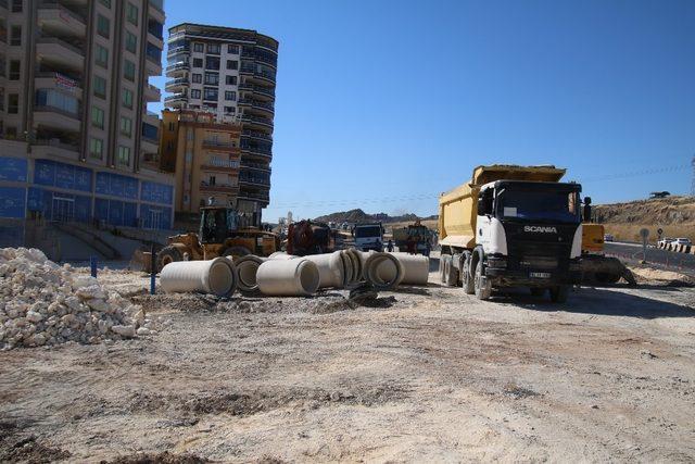 Şanlıurfa’da köprülü kavşak seferberliği