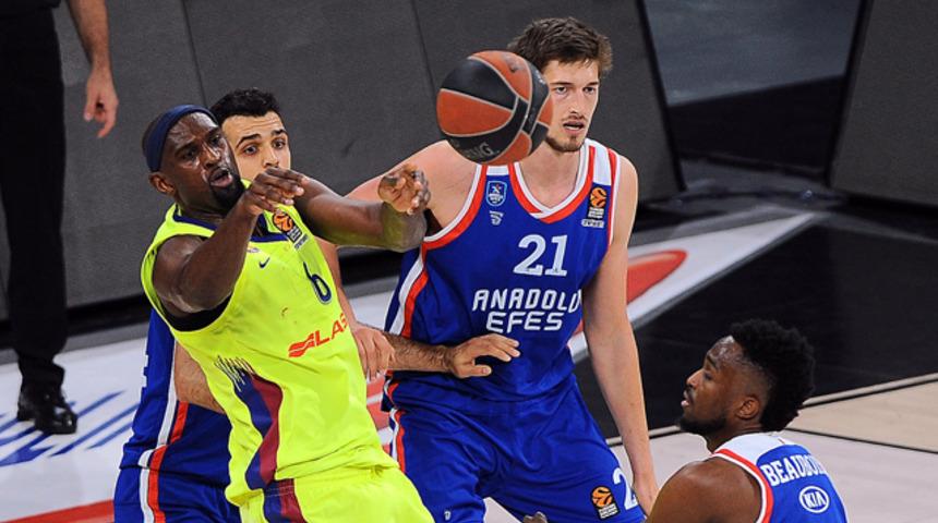 Anadolu Efes, Chris Singleton'ı kadrosuna kattı