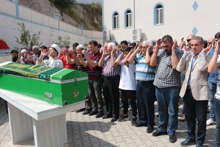 14 yaşındaki Demirhan toprağa verildi G2