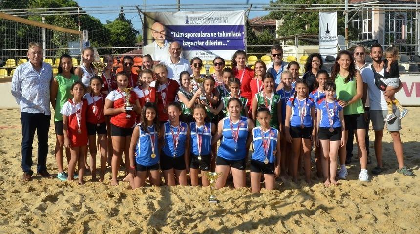 B&uuml;y&uuml;kşehir&rsquo;de plaj ş&ouml;leni