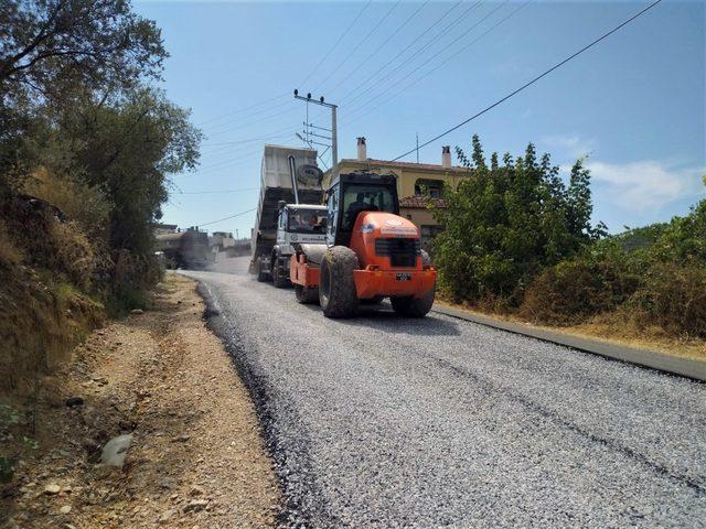 Yatağan’ın Kırsal mahalle yolları asfaltlanıyor