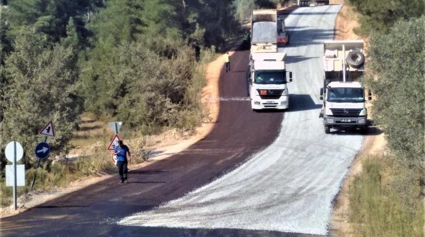 Yatağan&rsquo;ın Kırsal mahalle yolları asfaltlanıyor