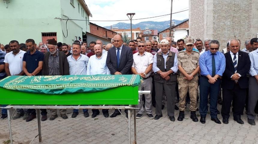 Şehit babası Mehmet Demir son yolculuğuna uğurlandı
