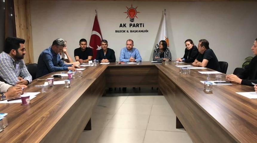 AK Parti İl Y&ouml;netim Kurulu toplantısı yapıldı