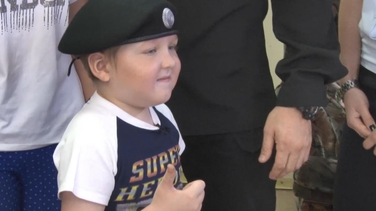 Polis, l&ouml;semi hastası &ccedil;ocuğun hayalini ger&ccedil;ekleştirdi