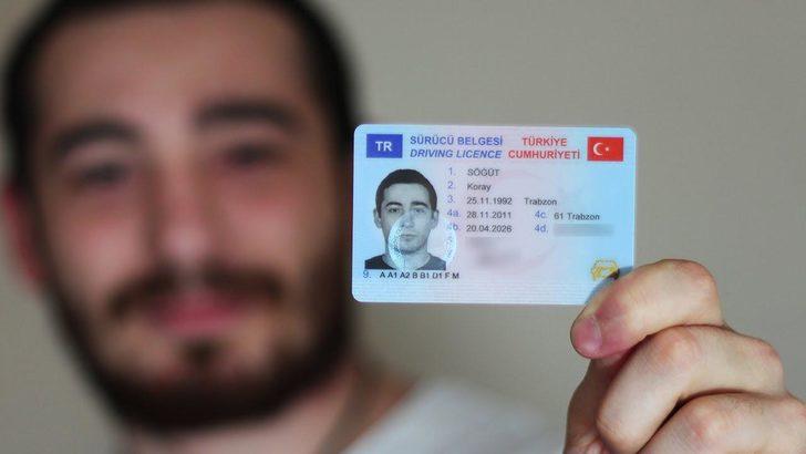 Ehliyetini yenileyecek olanlar bu uyarıya dikkat G3