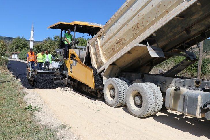 Cumhurbaşkanlığı YİK Üyesi Şahin Ovacık’ta asfalt çalışmalarını inceledi G3