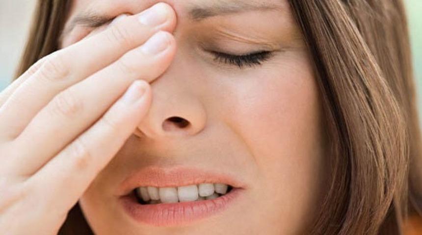 Gelir Bahar Ayları Tıkanır Burun Yolları: Burun Tıkanıklığını Gidermek İ&ccedil;in 8 Pratik ve Doğal &Ccedil;&ouml;z&uuml;m