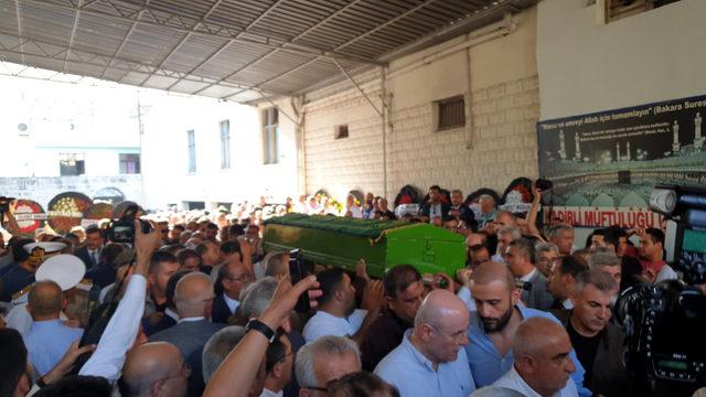 Emniyet m&uuml;d&uuml;r&uuml;n&uuml;n eşinin &ouml;ld&uuml;ğ&uuml; kazada tanker s&uuml;r&uuml;c&uuml;s&uuml; serbest (3) 2