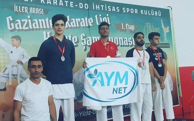Sivaslı karateciler Gaziantep’ten dereceyle döndü