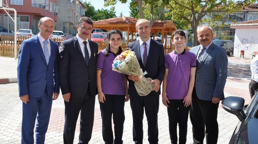Acar: &ldquo;Elimizdeki cevherleri m&uuml;cevhere d&ouml;n&uuml;şt&uuml;relim&rdquo;