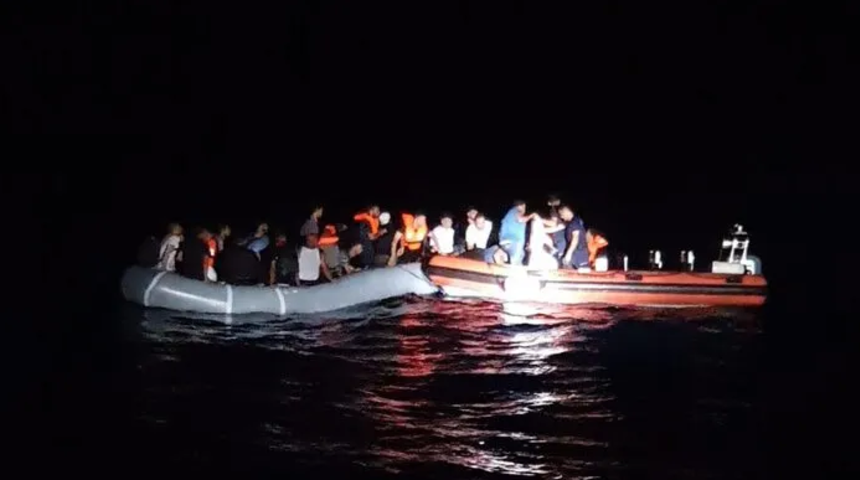 Ayvalık’ta 38 düzensiz göçmen yakalandı