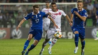 Deniz Türüç: Golümü eşime armağan ediyorum