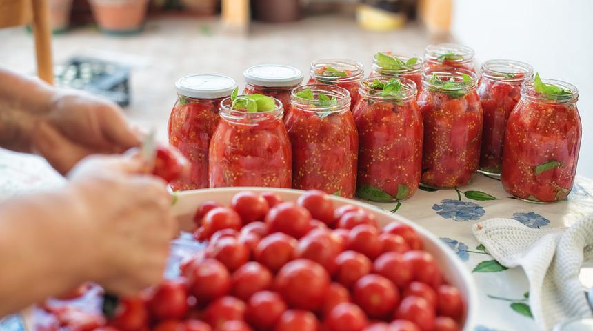 Ev yapımı konservelerde kas felci riskine dikkat