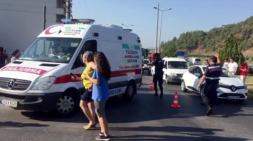 Dalaman &ouml;l&uuml;m kavşağında yine kaza: &Ccedil;ok sayıda &ouml;ğrenci yaralı