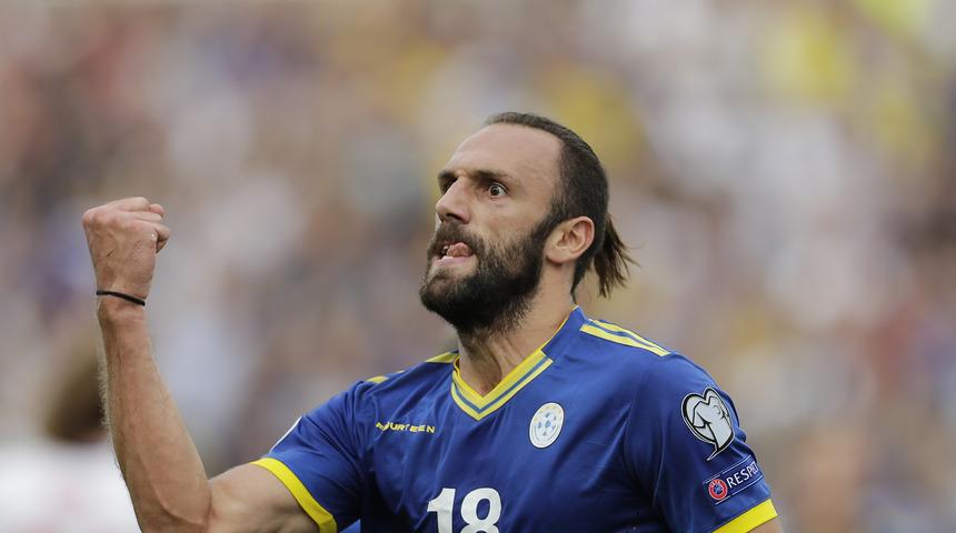 Fenerbahçeli yıldız Vedat Muriç'i Tottenham yetkilileri izledi