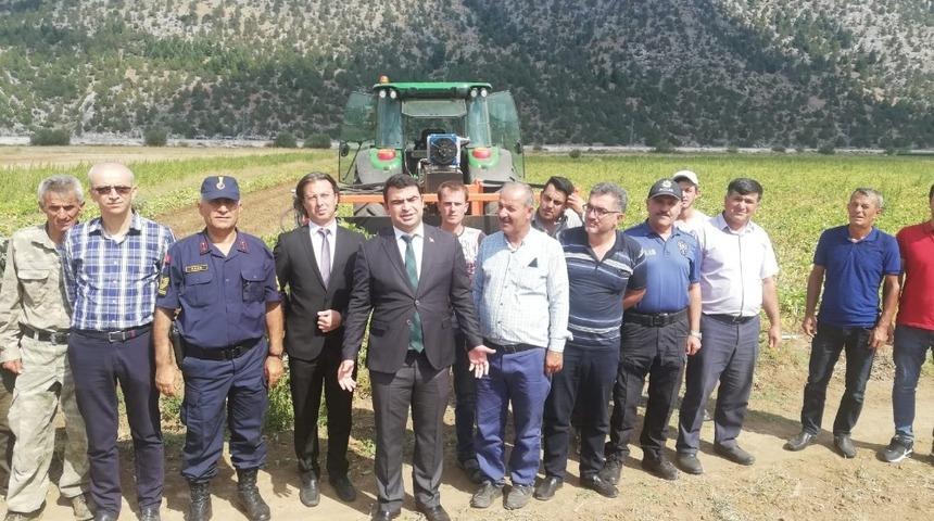 Derebucak’ta çiftçiye makine ekipman desteği