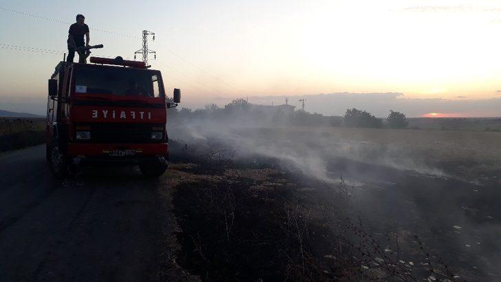 Sigara izmariti otluk alanı yaktı G3