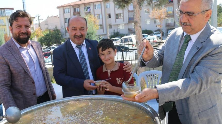 K&uuml;tahya&rsquo;da okullarda aşure ikramı