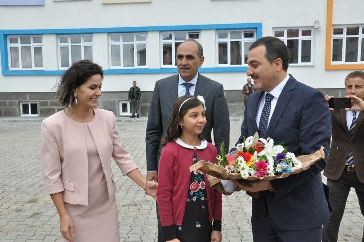 Kars’ta 65 bin öğrenci için zil çaldı G1