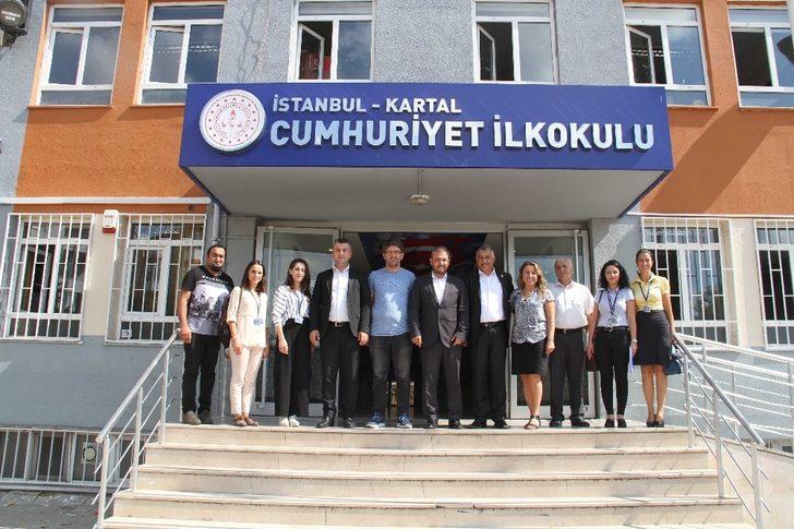 Kartal Belediyesinden minik öğrencilere, çanta ve kırtasiye desteği G1