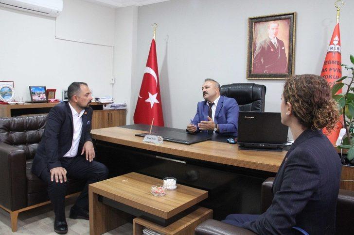 Kartal Belediyesinden minik öğrencilere, çanta ve kırtasiye desteği G4