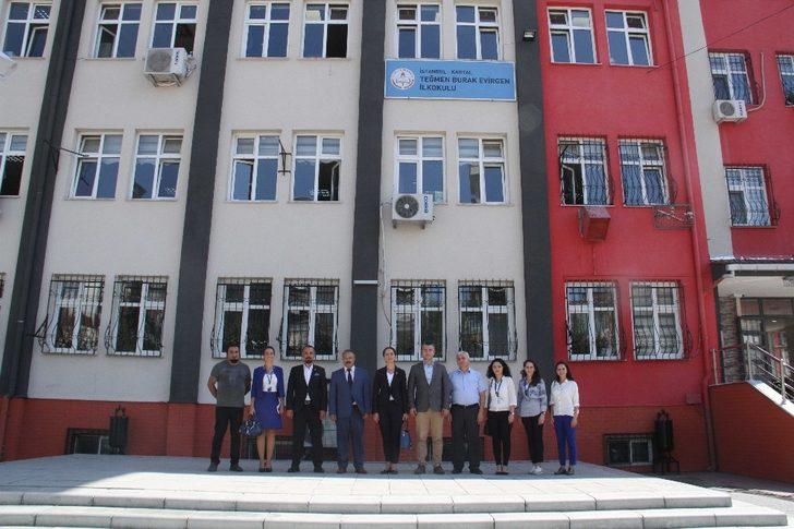 Kartal Belediyesinden minik öğrencilere, çanta ve kırtasiye desteği G5