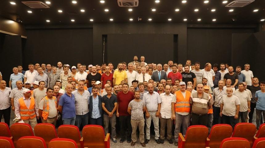 Başkan Demirtaş’tan belediye personeline: “Yaptığınız hata belediyenin kurumsal kimliğini etkiler”