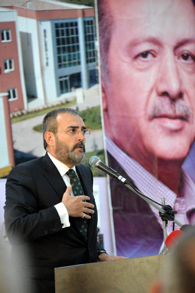 AK Partili Ünal: En ufak meselede ortalığı ayağa kaldıran sanatçılarımız neredeler