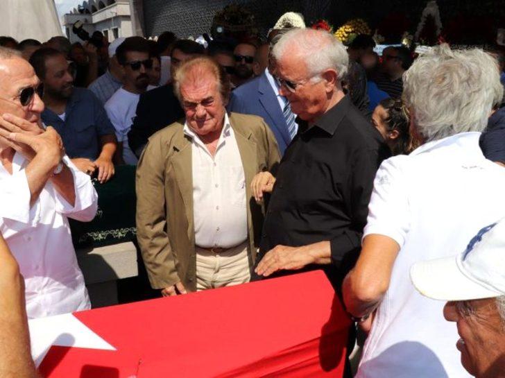 Yeşilçam'ın usta oyuncusu Süleyman Turan'a son veda G5