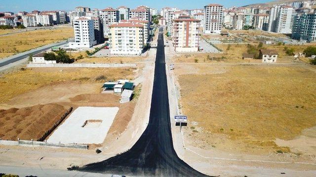 Büyükşehir asfaltta yoğun mesaide