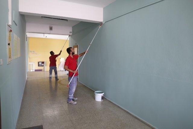 Turgutlu’da okul binalarına yenileme