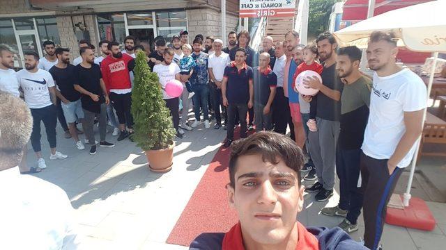 Van Kahvaltı Konağı’ndan Van Spor FK’ye moral kahvaltısı