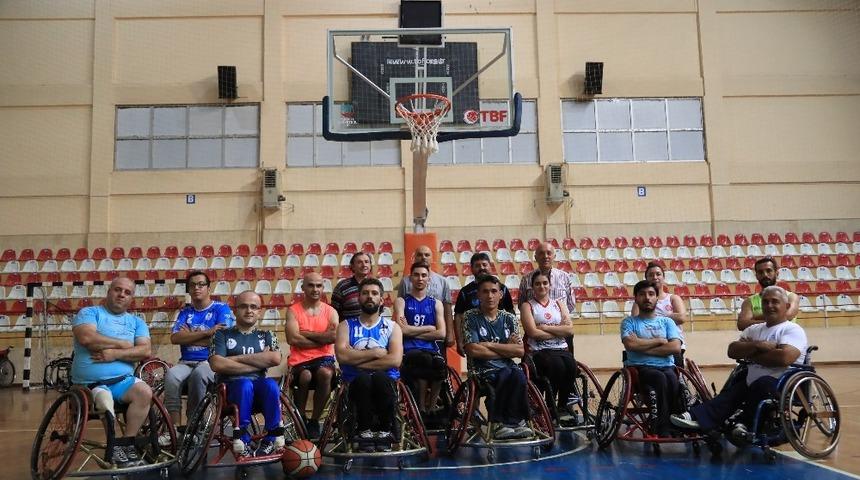 Pamukkale Belediyespor Kayhan&rsquo;a emanet