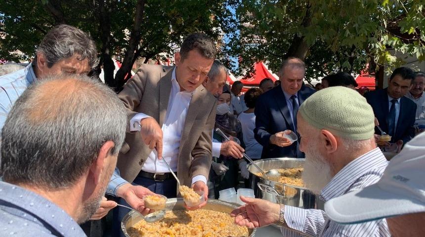 Safranbolu Kaymakamlığından aşure ikramı