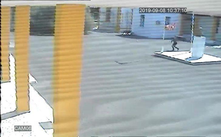 KKTC'de Türk bayrağını çalıp Rum tarafına kaçmıştı! Harekete geçildi G2